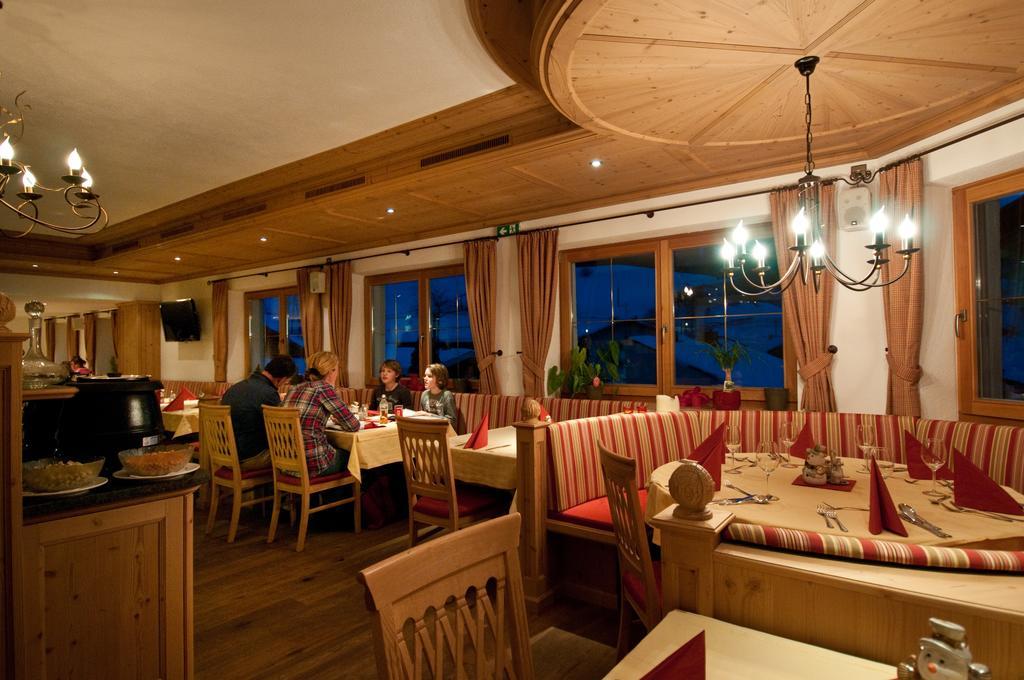 Gasthof Alpenblick Tobadill Zewnętrze zdjęcie